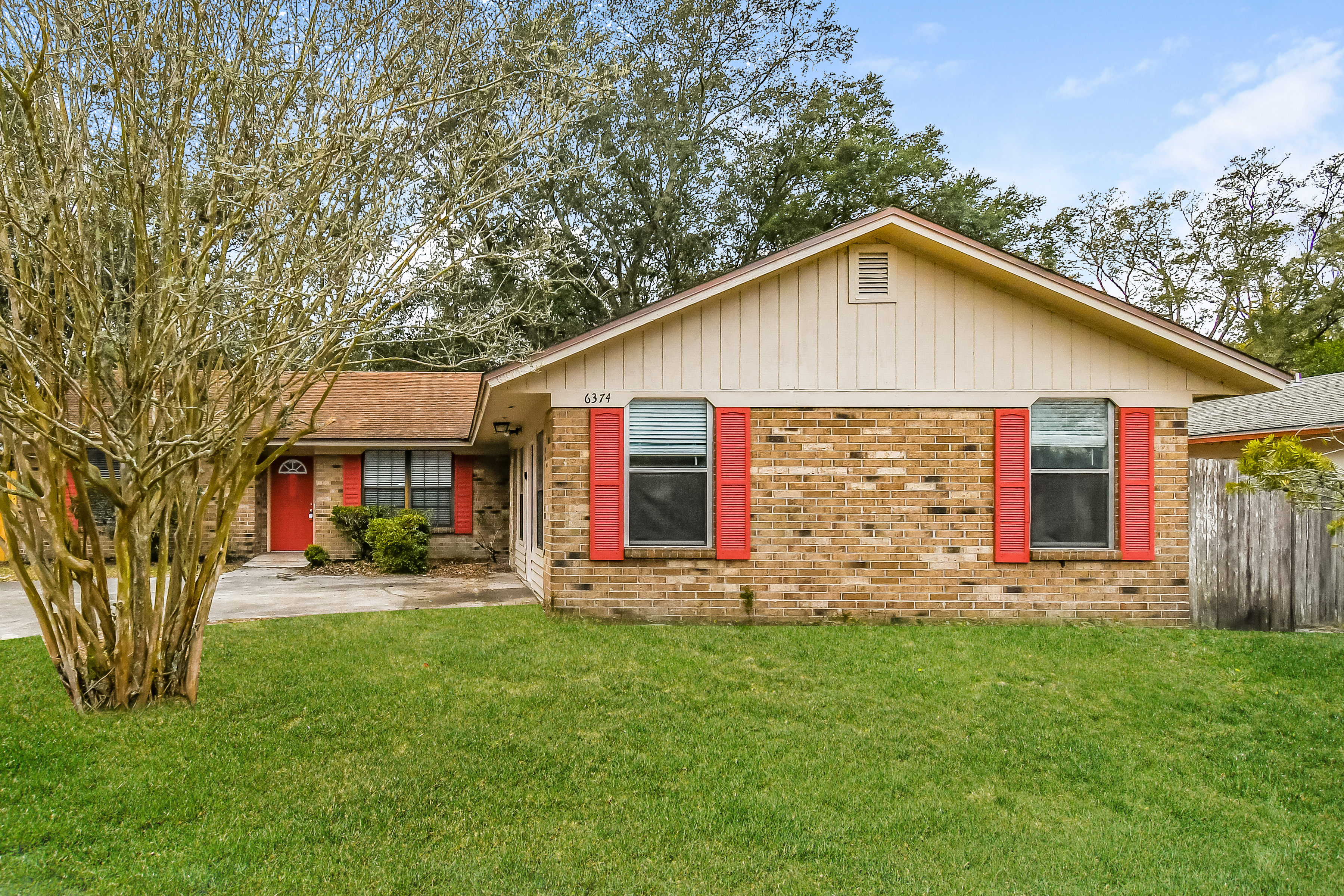 6374 Norse Dr Jacksonville, FL 32244